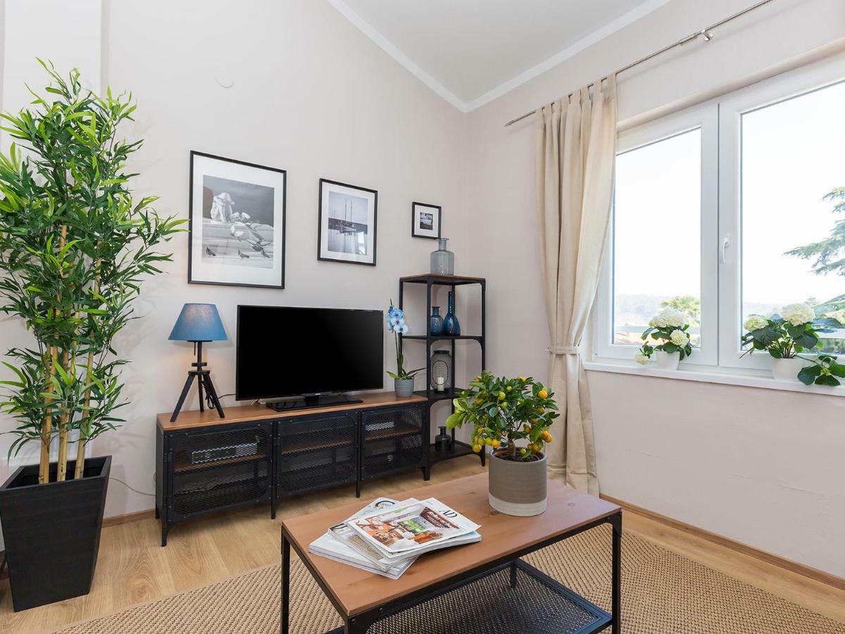 New City Center Design Apartment Porec Ngoại thất bức ảnh